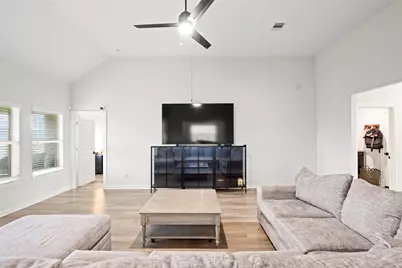 13717 Gaff Rig Drive, Texas City, TX 77510 - Photo 15