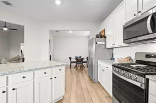 13717 Gaff Rig Dr, Texas City, TX 77510 - Photo 7