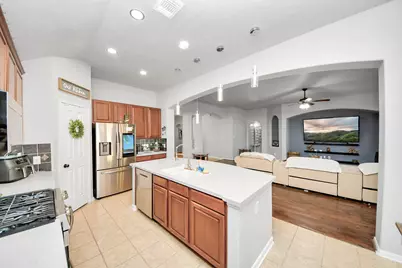 13806 Brighton Park Drive, Houston, TX 77044 - Photo 21