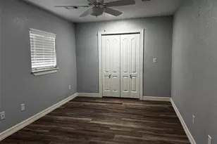 430 Center Way St, Lake Jackson, TX 77566 - Photo 9