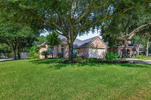 17303 Scotts Bluff Ct, Humble, TX 77346 - Photo 3