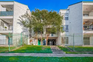 2818 S Bartell Dr, Houston, TX 77054 - Photo 1
