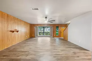 1013 Stevens Ave, Conroe, TX 77301 - Photo 7