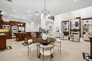 9206 Westview Dr, Houston, TX 77055 - Photo 13