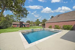 9206 Westview Dr, Houston, TX 77055 - Photo 3