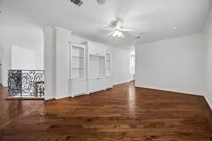 9206 Westview Dr, Houston, TX 77055 - Photo 27
