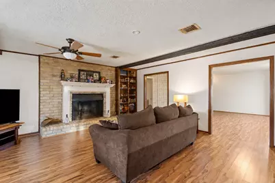 357 W Castle Harbour Drive, Friendswood, TX 77546 - Photo 13