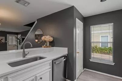 1711 Redwing Haven Drive, Houston, TX 77009 - Photo 5
