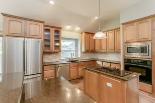 1635 Fairview Dr, Sugar Land, TX 77479 - Photo 11