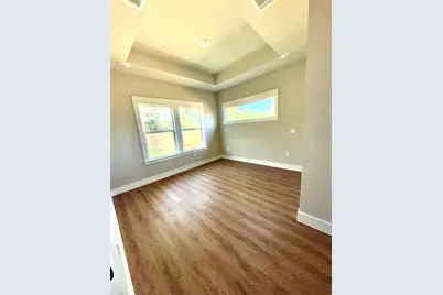 204 S 4th Street #B, Conroe, TX 77301 - Photo 5