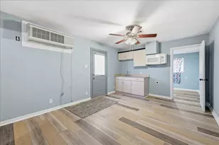 1370 2nd St, Vidor, TX 77662 - Photo 21