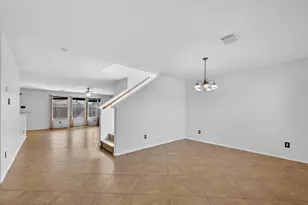 12115 Floramorgan Ln, Houston, TX 77089 - Photo 5