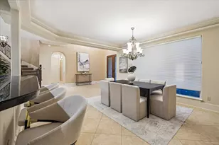 2050 Diamond Springs Dr, Houston, TX 77077 - Photo 9