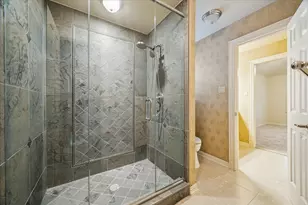 2050 Diamond Springs Dr, Houston, TX 77077 - Photo 45