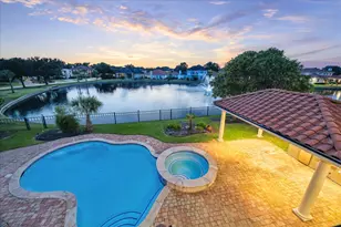 2050 Diamond Springs Dr, Houston, TX 77077 - Photo 41