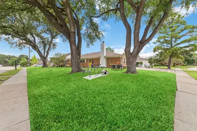 11011 Burdine Street, Houston, TX 77096 - Photo 3