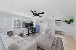 11011 Burdine St, Houston, TX 77096 - Photo 19