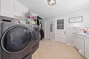 11011 Burdine St, Houston, TX 77096 - Photo 31