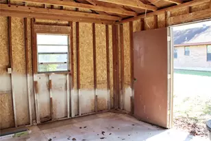 1126 Jackson St, Columbus, TX 78934 - Photo 33