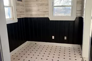 95 W 8th St, Kemah, TX 77565 - Photo 5