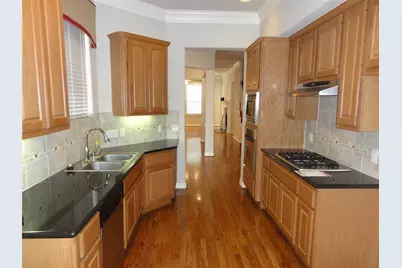 3211 Holly Crossing Drive, Houston, TX 77042 - Photo 3