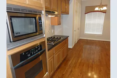 3211 Holly Crossing Drive, Houston, TX 77042 - Photo 5