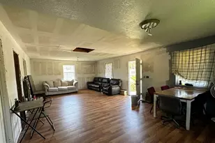 445 Creekside Dr, Holiday Lakes, TX 77515 - Photo 3