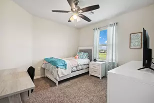 7910 Brooks Crossing Dr, Baytown, TX 77521 - Photo 25