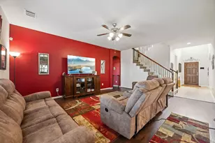 7910 Brooks Crossing Dr, Baytown, TX 77521 - Photo 5