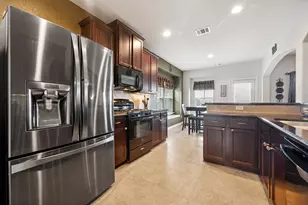 7910 Brooks Crossing Dr, Baytown, TX 77521 - Photo 11