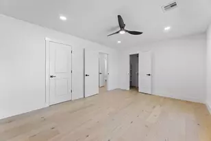 12315 Barryknoll Ln, Houston, TX 77024 - Photo 9