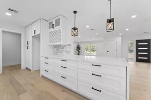 12315 Barryknoll Ln, Houston, TX 77024 - Photo 5