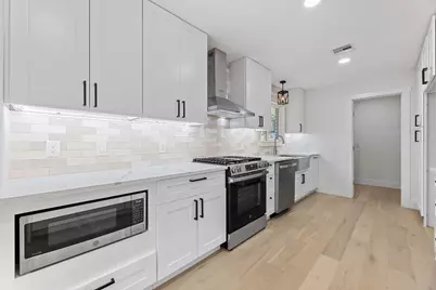 12315 Barryknoll Lane, Houston, TX 77024 - Photo 11