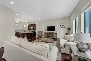 961 Saint Augustine St, Houston, TX 77023 - Photo 3