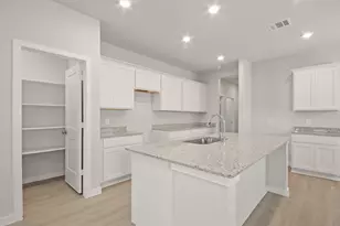 774 Guernsey Rd, La Marque, TX 77568 - Photo 3