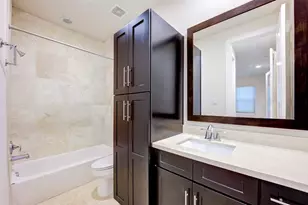 1222 W Dallas St, Houston, TX 77019 - Photo 17