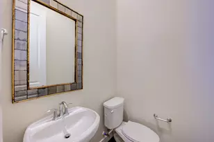 1222 W Dallas St, Houston, TX 77019 - Photo 13
