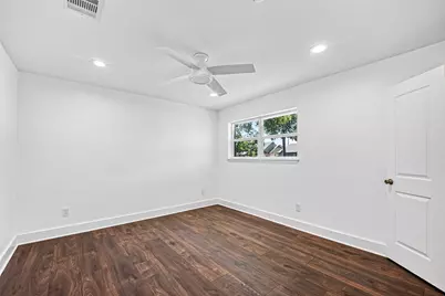 1338 Seaspray Court, Houston, TX 77008 - Photo 37