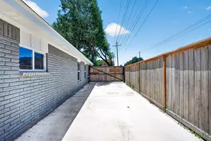 1338 Seaspray Ct, Houston, TX 77008 - Photo 49