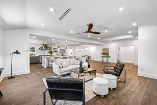 1338 Seaspray Ct, Houston, TX 77008 - Photo 9