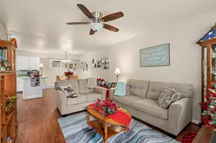 401 E Main St, Brenham, TX 77833 - Photo 9