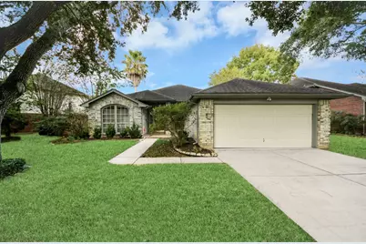 223 W New Meadows Drive, Sugar Land, TX 77479 - Photo 5