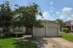 11634 Eaglewood Dr, Houston, TX 77089 - Photo 1