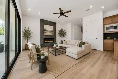 1418 Caywood Lane #D, Houston, TX 77055 - Photo 1