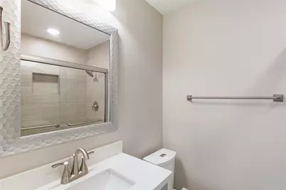 2201 Fountain View Drive #47, Houston, TX 77057 - Photo 17