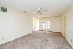 7575 Cambridge St, Houston, TX 77054 - Photo 15