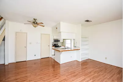 7575 Cambridge Street #1004, Houston, TX 77054 - Photo 5