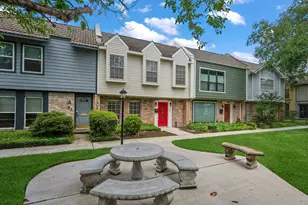 10834 Briar Forest Dr, Houston, TX 77042 - Photo 25