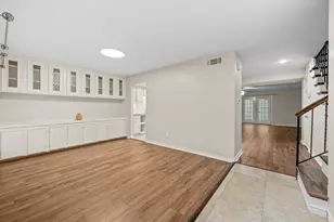 10834 Briar Forest Dr, Houston, TX 77042 - Photo 3