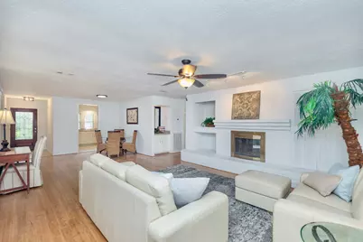 2711 Quail Valley East Drive, Missouri City, TX 77489 - Photo 11